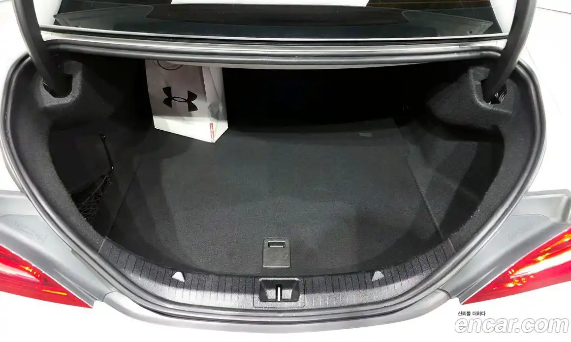 Mercedes-Benz CLA-Class 2018 2.0 Автомат в Москве № 195084, фото 20