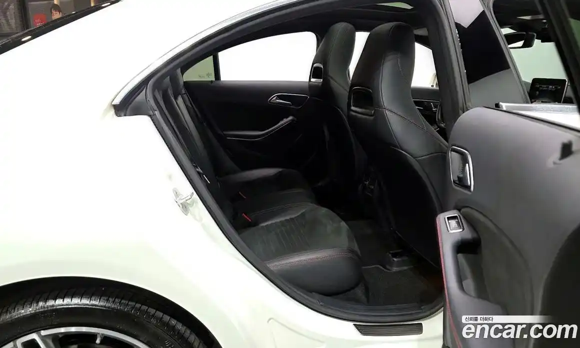 Mercedes-Benz CLA-Class 2018 2.0 Автомат в Москве № 195084, фото 9