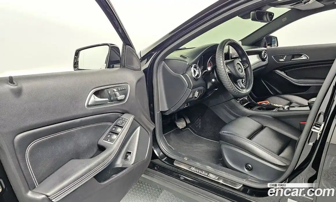 Mercedes-Benz GLA-Class 2019 2.0 Автомат в Москве № 195547, фото 18