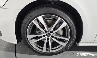 Audi A6 2023 2.0 Автомат в Москве № 196018, миниатюра 12