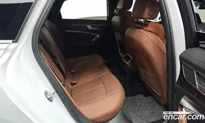 Audi A6 2023 2.0 Автомат в Москве № 196018, миниатюра 8