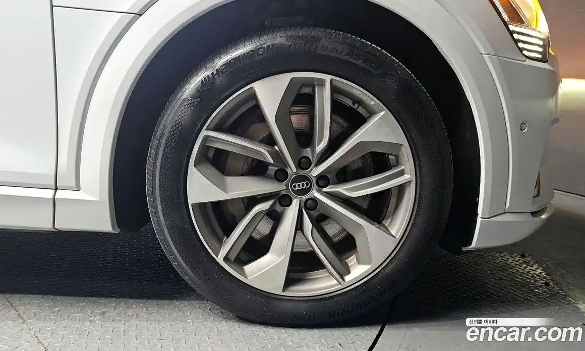 Audi e-tron 2020 0.2 Автомат в Москве № 196657, фото 5