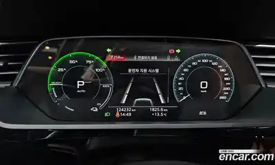 Audi e-tron 2020 0.2 Автомат в Москве № 196657, миниатюра 8