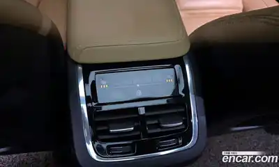 Volvo XC60 2021 2.0 Автомат в Москве № 197012, миниатюра 10