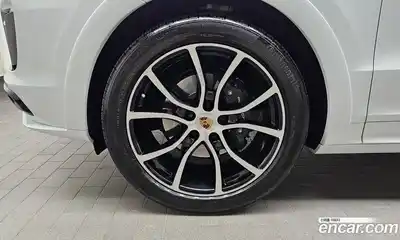 Porsche Cayenne 2023 3.0 Автомат в Москве № 197120, миниатюра 11