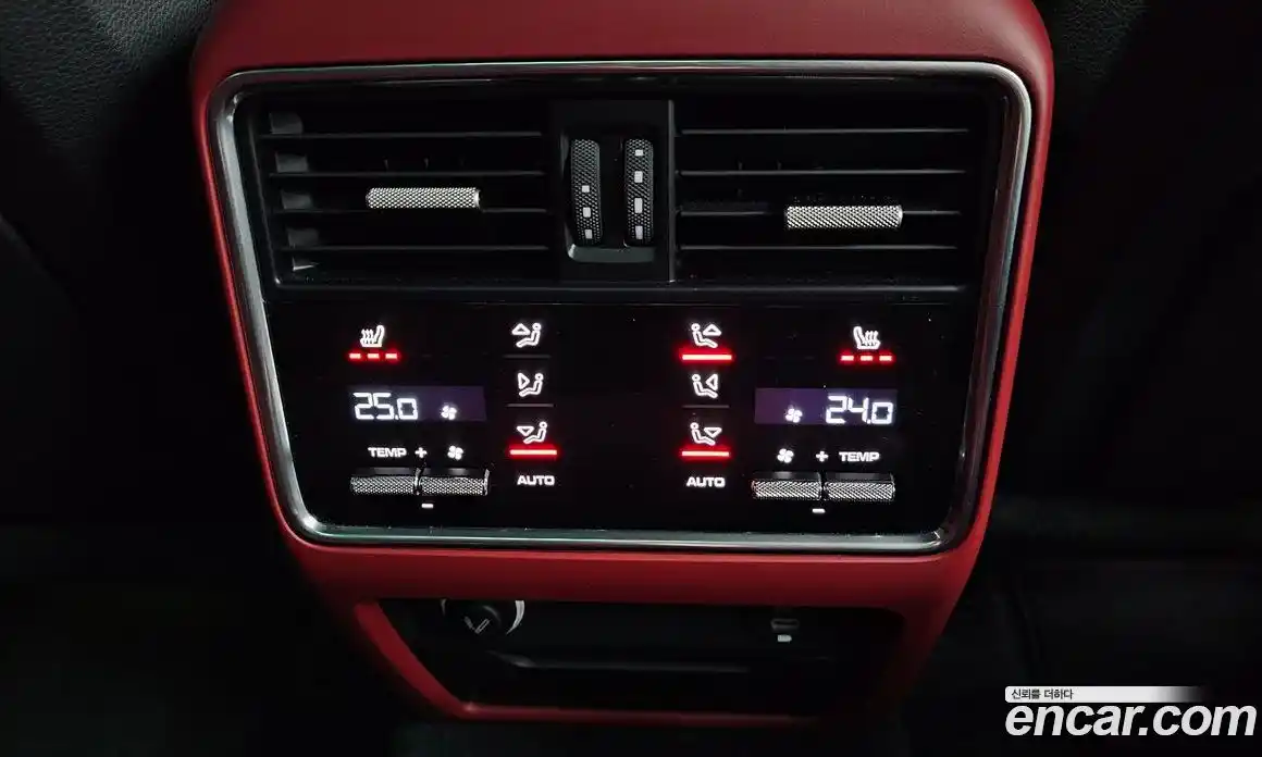 Porsche Cayenne 2023 3.0 Автомат в Москве № 197120, фото 14