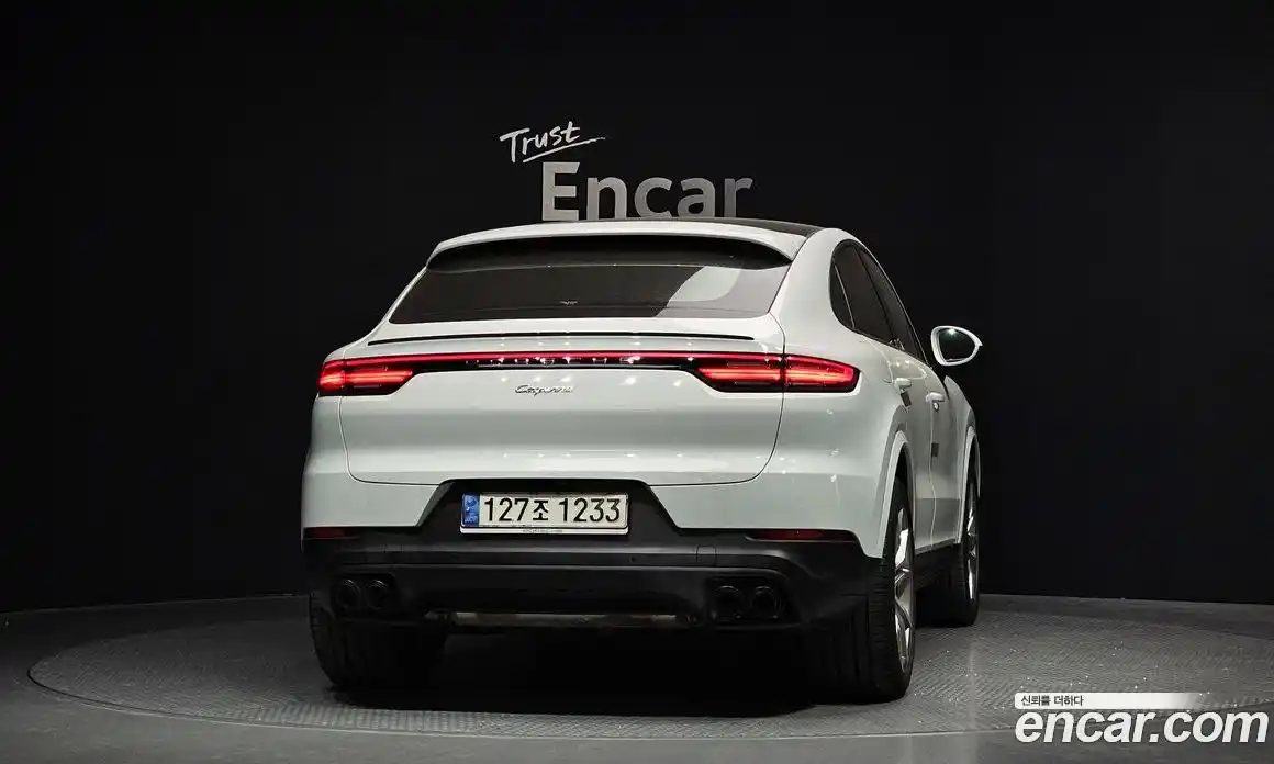 Porsche Cayenne 2021 3.0 Автомат в Москве № 197533, фото 4