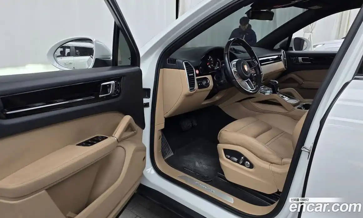 Porsche Cayenne 2021 3.0 Автомат в Москве № 197533, фото 10