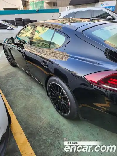 Porsche Panamera, 2014