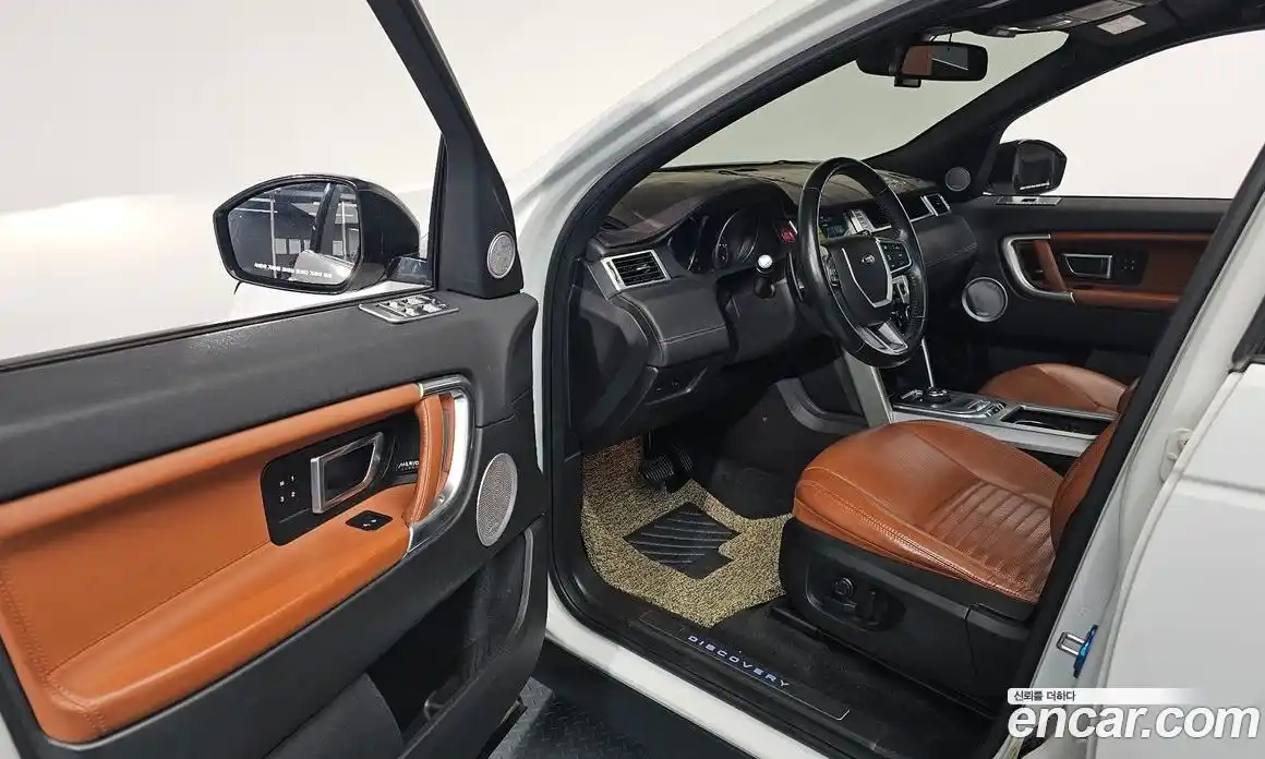 Land Rover Discovery Sport 2017 2.0 Автомат в Москве № 198141, фото 10