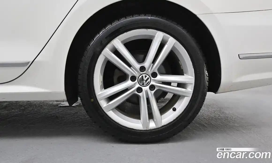 Volkswagen Passat 2015 2.0 Автомат в Москве № 199315, фото 5