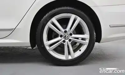 Volkswagen Passat 2015 2.0 Автомат в Москве № 199315, миниатюра 5