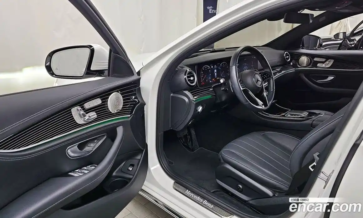 Mercedes-Benz E-Class 2022 3.0 Автомат в Москве № 203461, фото 16