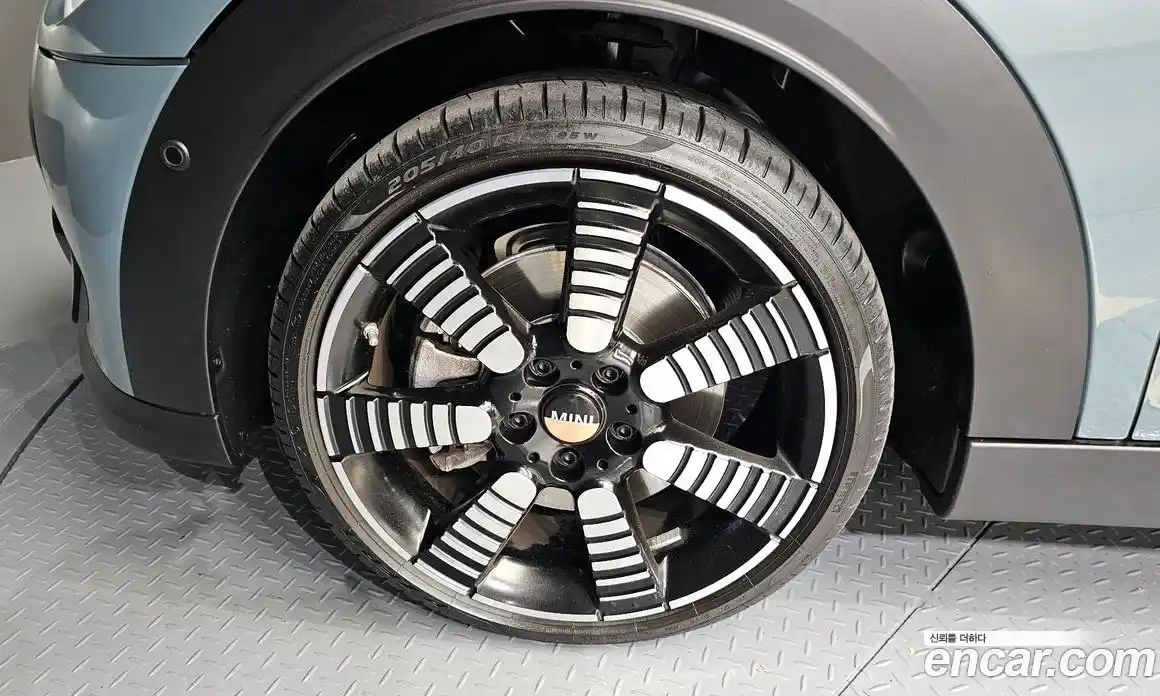 Mini Cooper 2023 2.0 Автомат в Москве № 204810, фото 15