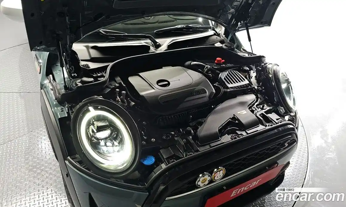 Mini Cooper 2023 2.0 Автомат в Москве № 204810, фото 16