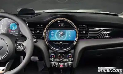 Mini Cooper 2023 2.0 Автомат в Москве № 204810, миниатюра 4