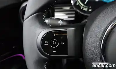 Mini Cooper 2023 2.0 Автомат в Москве № 204810, миниатюра 5