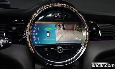 Mini Cooper 2023 2.0 Автомат в Москве № 204810, миниатюра 9