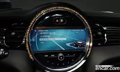 Mini Cooper 2023 2.0 Автомат в Москве № 204810, миниатюра 10