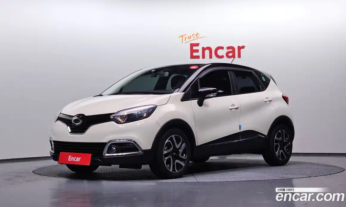 Renault QM3 2014 1.5 Автомат в Москве № 209072, фото 1