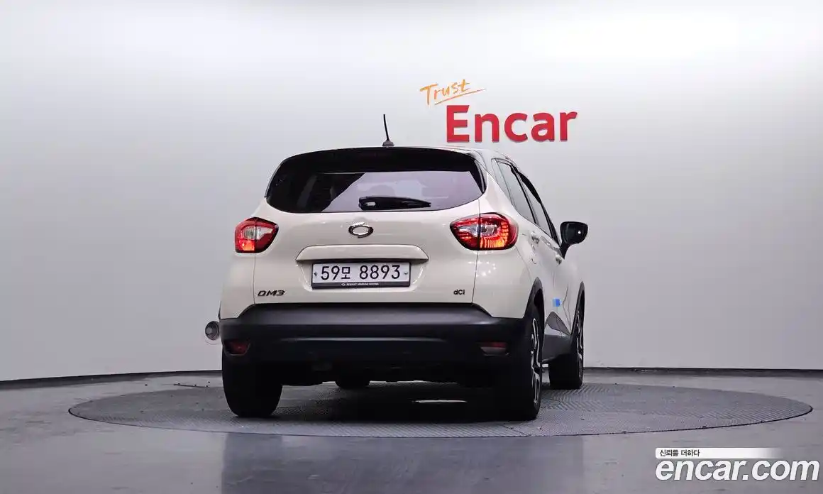 Renault QM3 2014 1.5 Автомат в Москве № 209072, фото 4