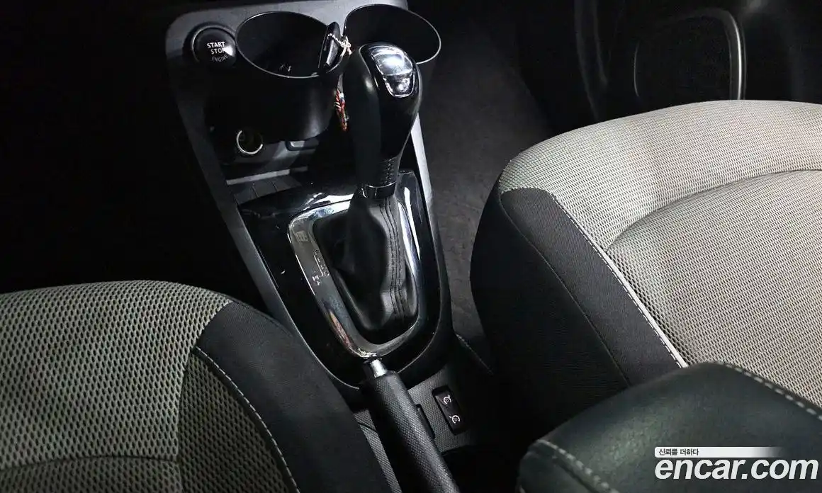 Renault QM3 2014 1.5 Автомат в Москве № 209072, фото 9