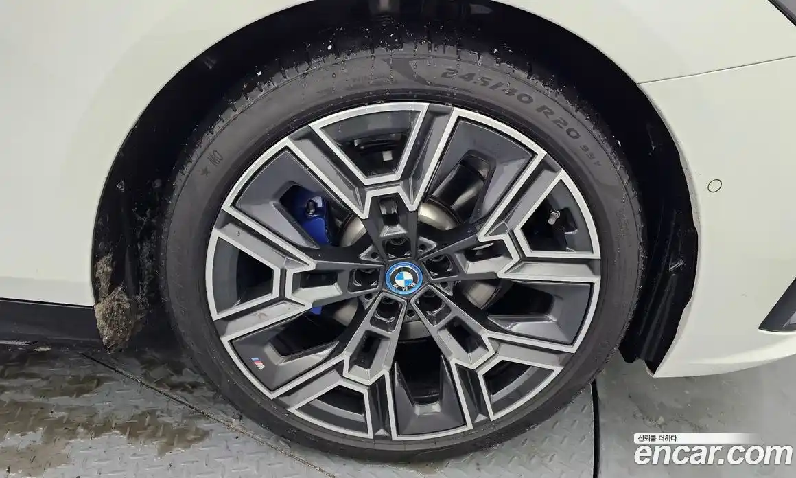 BMW 5-Series 2025 2.0 Автомат в Москве № 210429, фото 14