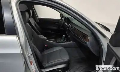 BMW 3-Series 2009 2.0 Автомат в Москве № 211615, миниатюра 11