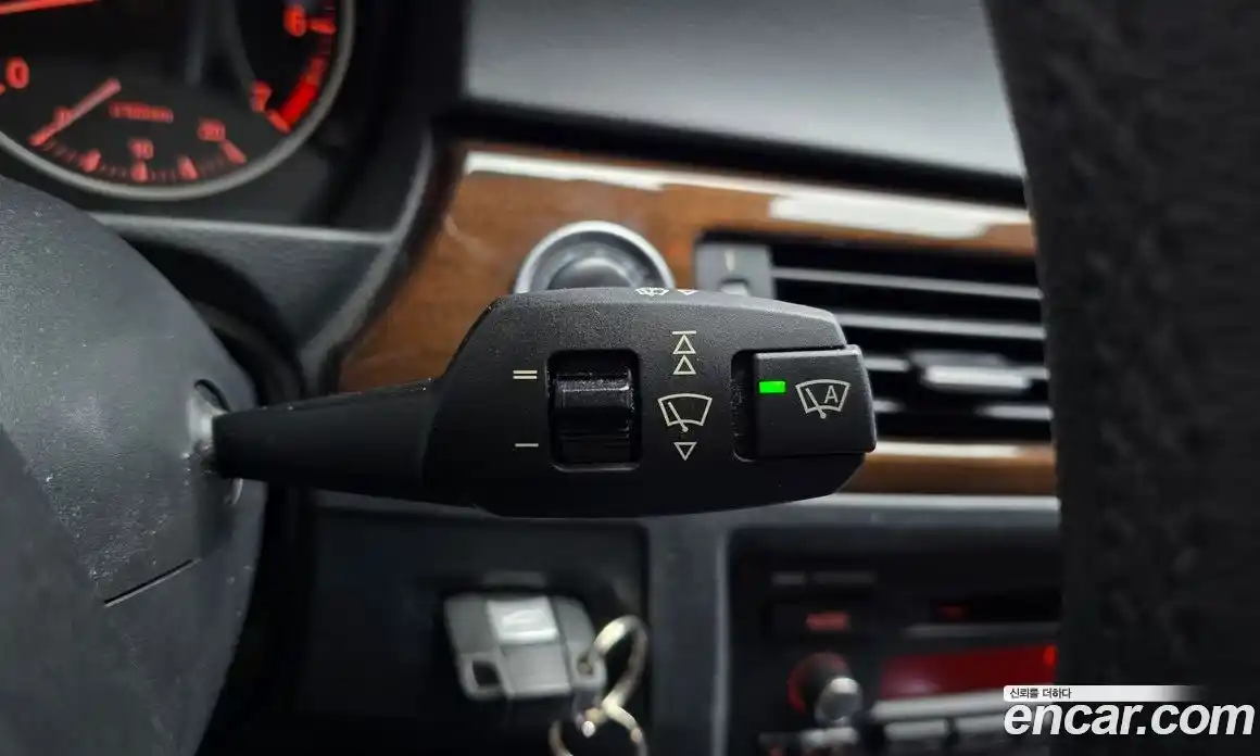 BMW 3-Series 2009 2.0 Автомат в Москве № 211615, фото 17