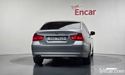 BMW 3-Series 2009 2.0 Автомат в Москве № 211615, миниатюра 4