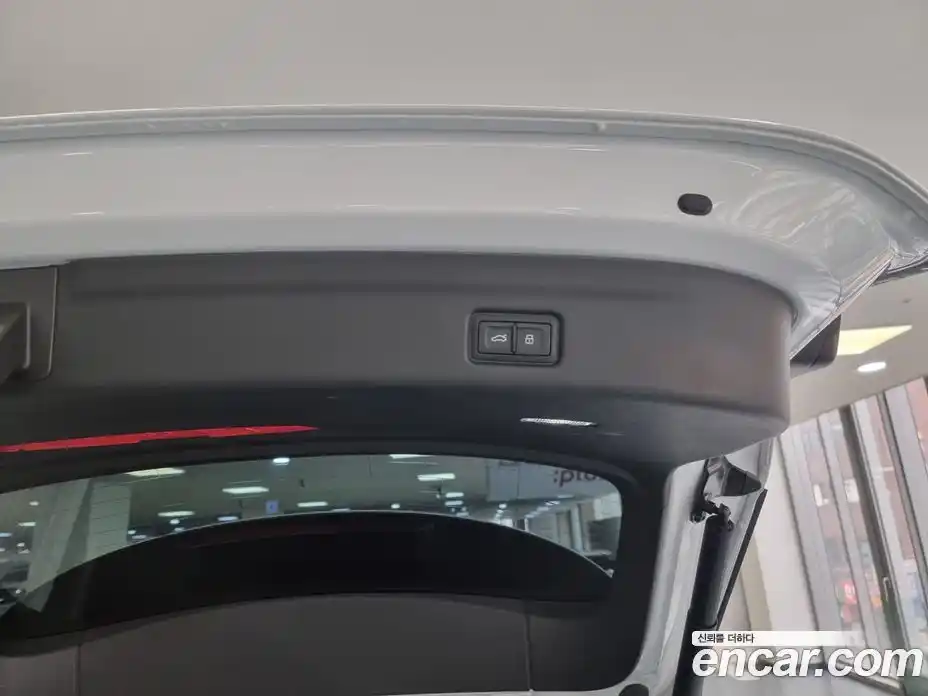 Audi Q6 e-tron 2025 0.2 Автомат в Москве № 212175, фото 12