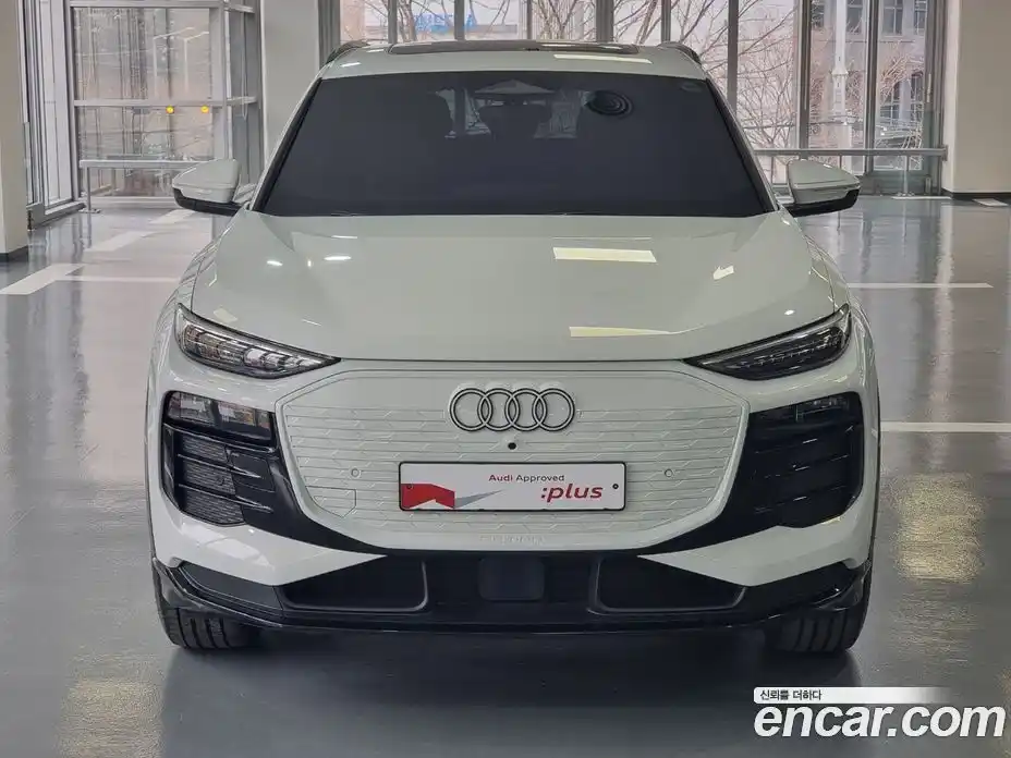 Audi Q6 e-tron 2025 0.2 Автомат в Москве № 212175, фото 3