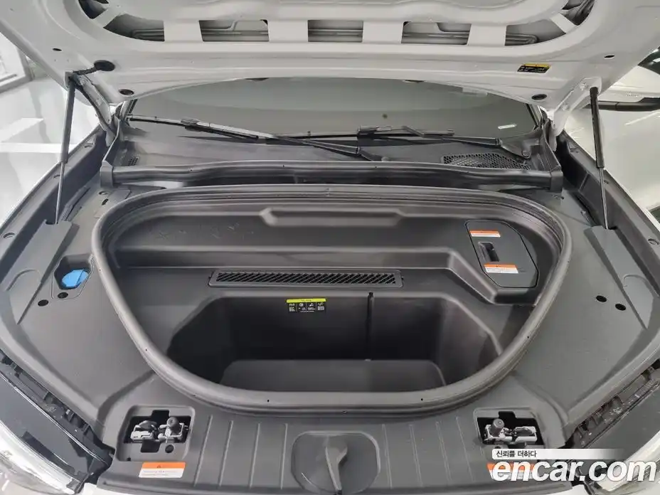 Audi Q6 e-tron 2025 0.2 Автомат в Москве № 212175, фото 6