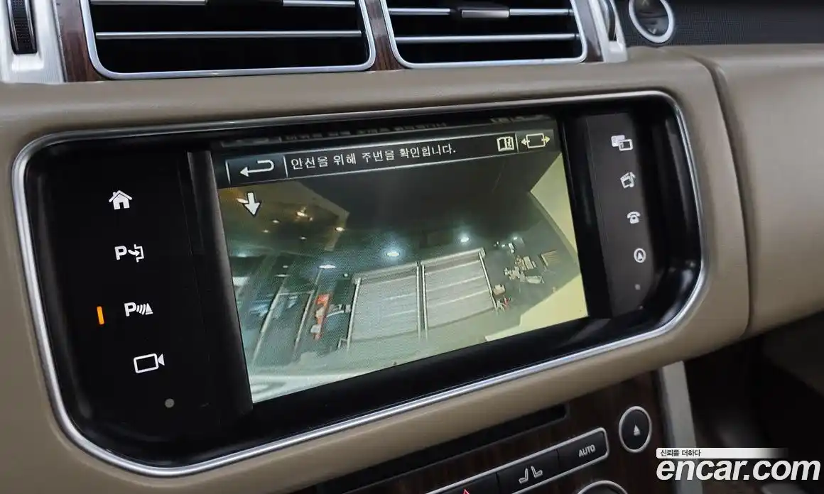 Land Rover Range-Rover 2016 4.4 Автомат в Москве № 213843, фото 15