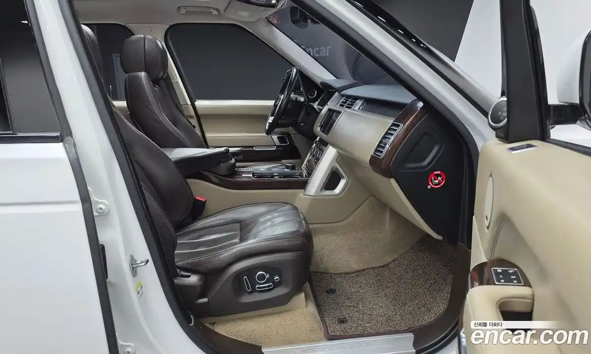 Land Rover Range-Rover 2016 4.4 Автомат в Москве № 213843, фото 10