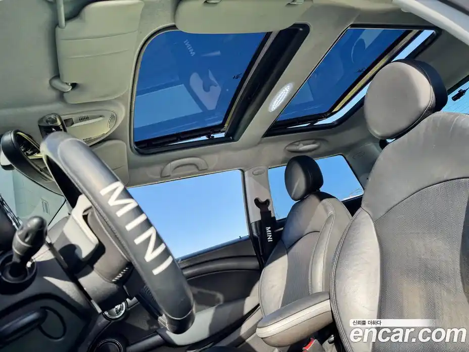 Mini Cooper 2009 1.6 Автомат в Москве № 214350, фото 15