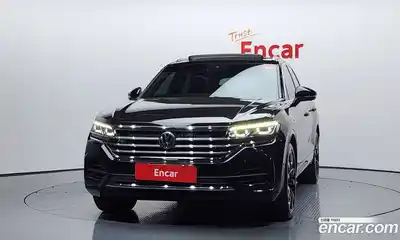 Volkswagen Touareg 2020 4.0 Автомат в Москве № 215276, миниатюра 3