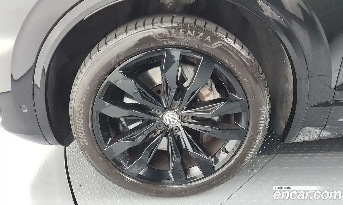 Volkswagen Touareg 2020 4.0 Автомат в Москве № 215276, фото 5