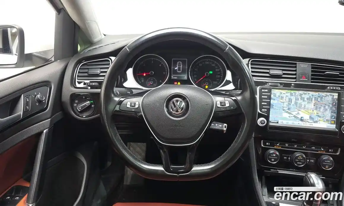Volkswagen Golf 2015 2.0 Автомат в Москве № 215350, фото 12