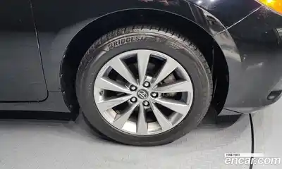 Toyota Camry 2017 2.5 Автомат в Москве № 215548, миниатюра 12