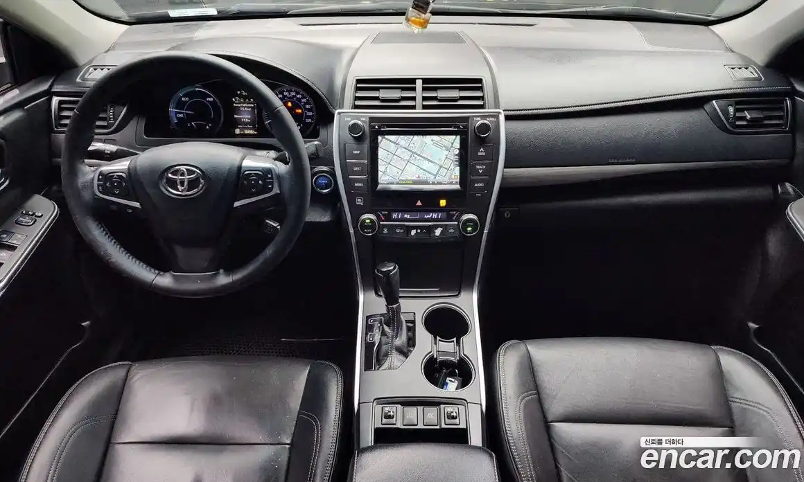 Toyota Camry 2017 2.5 Автомат в Москве № 215548, фото 19