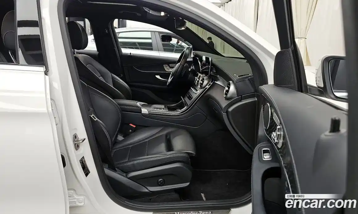 Mercedes-Benz GLC-Class 2023 2.0 Автомат в Москве № 225060, фото 13