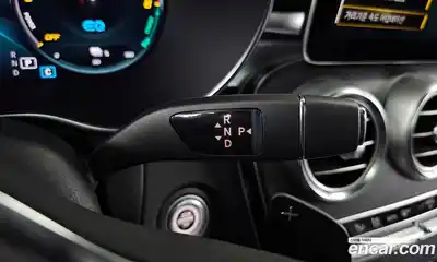 Mercedes-Benz GLC-Class 2023 2.0 Автомат в Москве № 225060, миниатюра 7