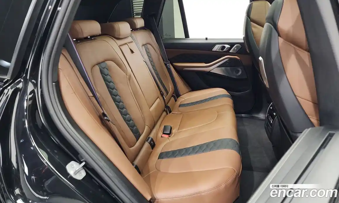 BMW X5M 2025 4.4 Автомат в Москве № 228008, фото 1