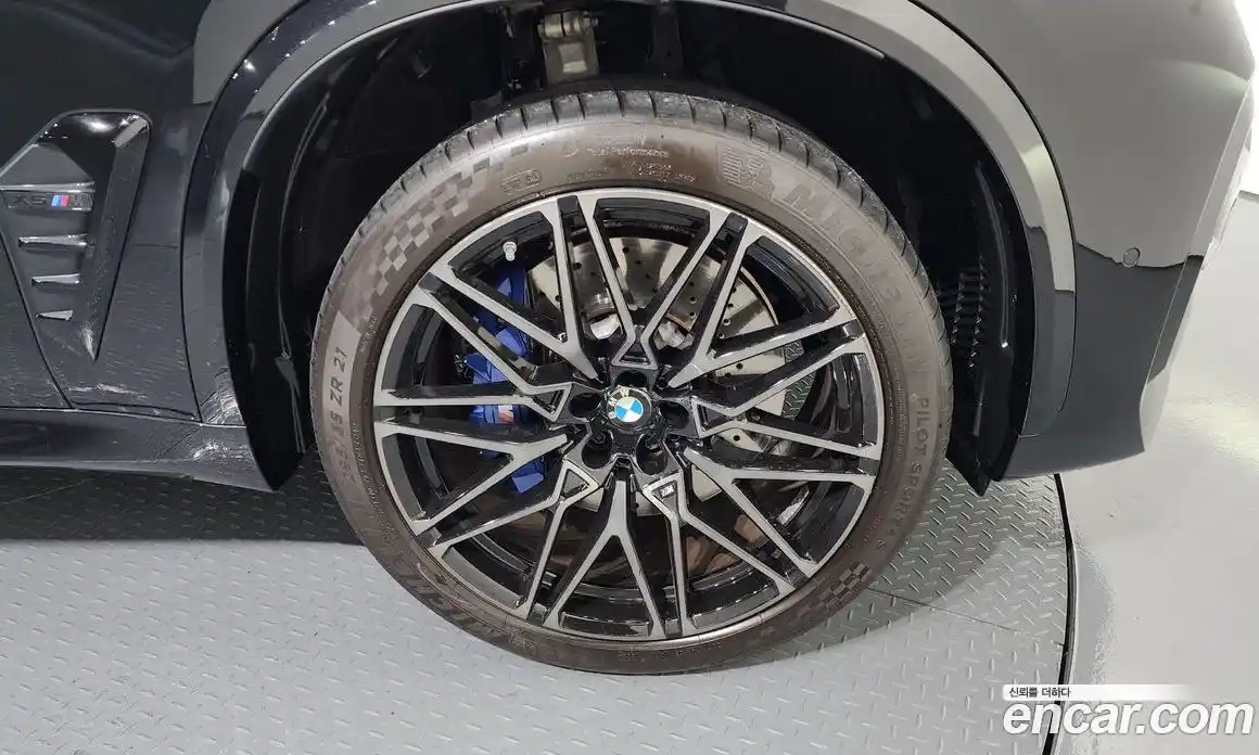 BMW X5M 2025 4.4 Автомат в Москве № 228008, фото 3