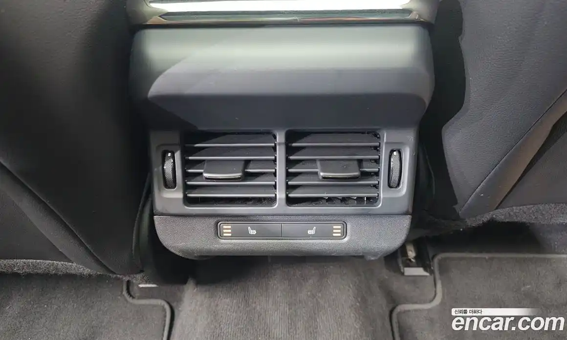 Land Rover Range-Rover Evoque 2024 2.0 Автомат в Москве № 231219, фото 13