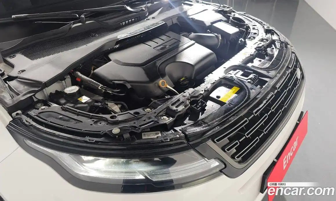 Land Rover Range-Rover Evoque 2024 2.0 Автомат в Москве № 231219, фото 14