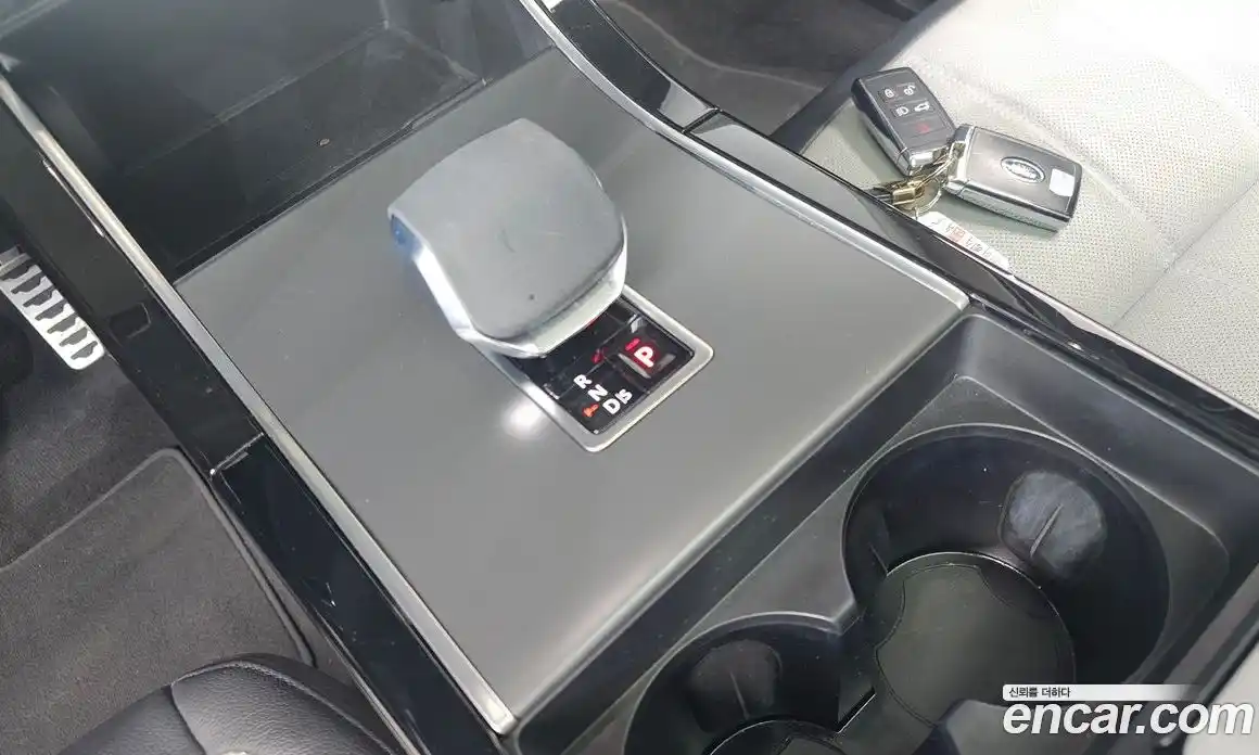 Land Rover Range-Rover Evoque 2024 2.0 Автомат в Москве № 231219, фото 5