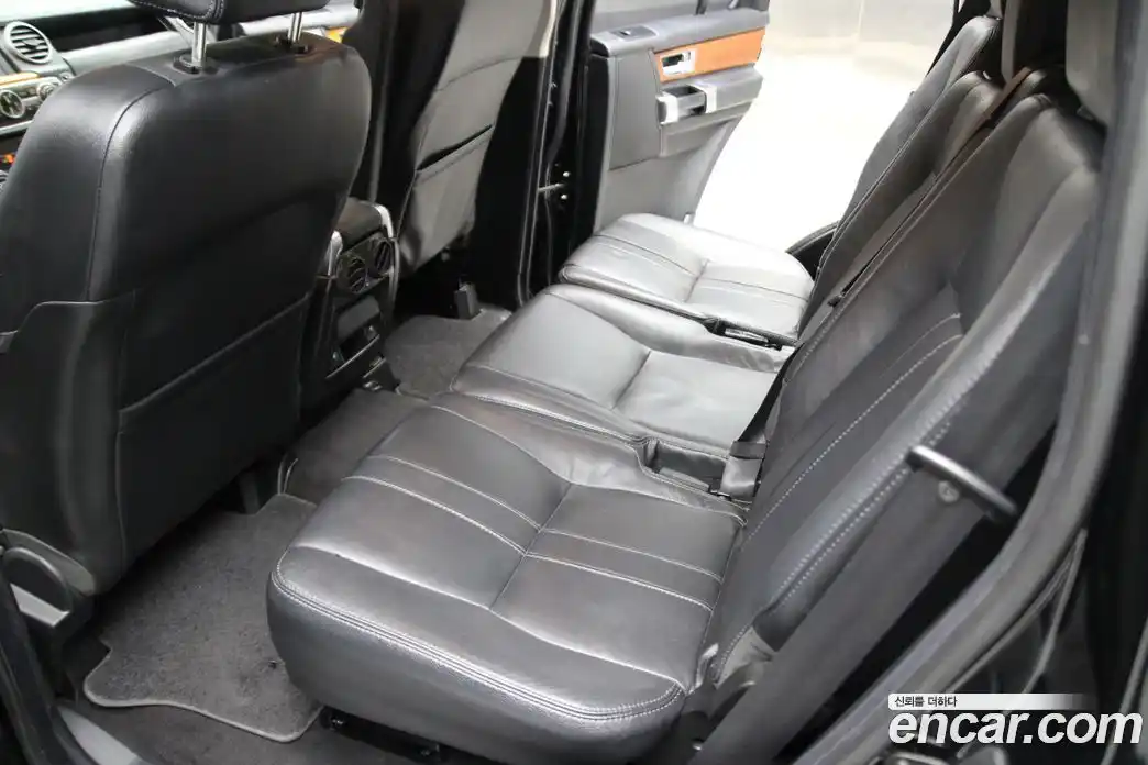 Land Rover Discovery 2013 3.0 Автомат в Москве № 231359, фото 12