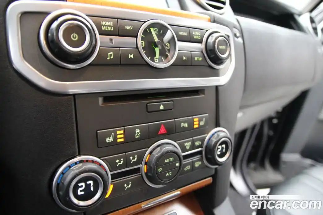 Land Rover Discovery 2013 3.0 Автомат в Москве № 231359, фото 16